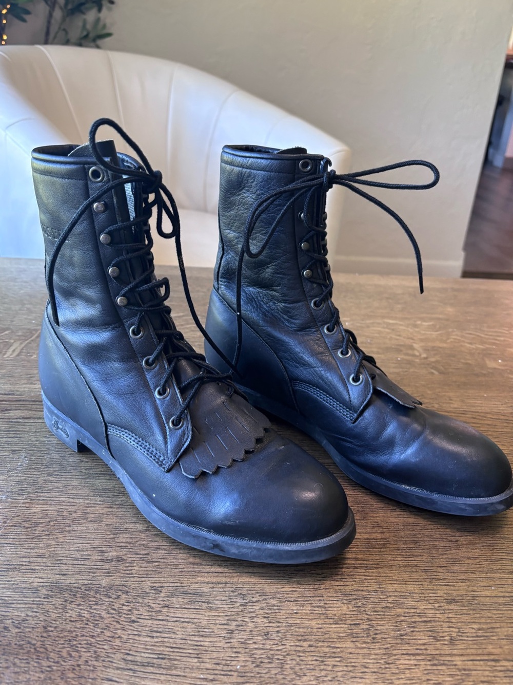 Justin Men’s 8.5 D Black Leather Lace-Up Kiltie Roper Boots